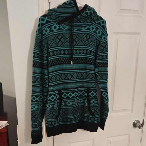 Black Teal Patterned Women's Cowl Sweater - Picture 6 of 7